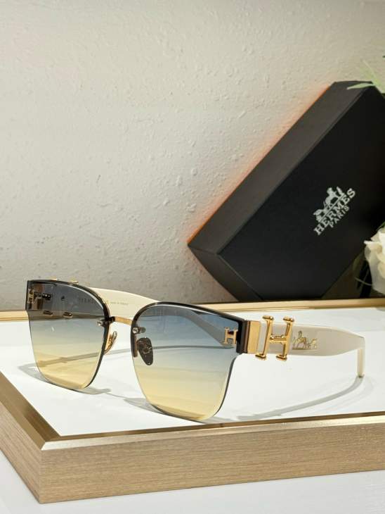 Picture of Hermes Sunglasses _SKUfw71513547fw